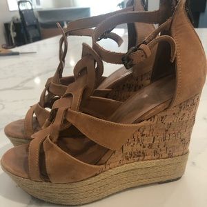 ⭐️ Nude Dolce Vita Wedges, Size 7